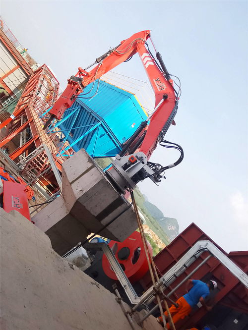 廣西建材廠生產線安裝固定式液壓破碎錘 優化流程，提升效益